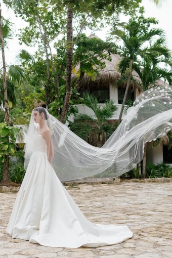 Veils & Accessories #Petticoat #0 default Light Ivory thumbnail
