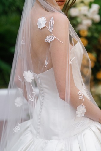 Veils & Accessories #English Garden E15-154 #0 default Light Ivory thumbnail