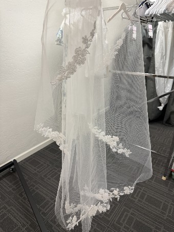 Veils & Accessories #V7902 #0 default Ivory thumbnail